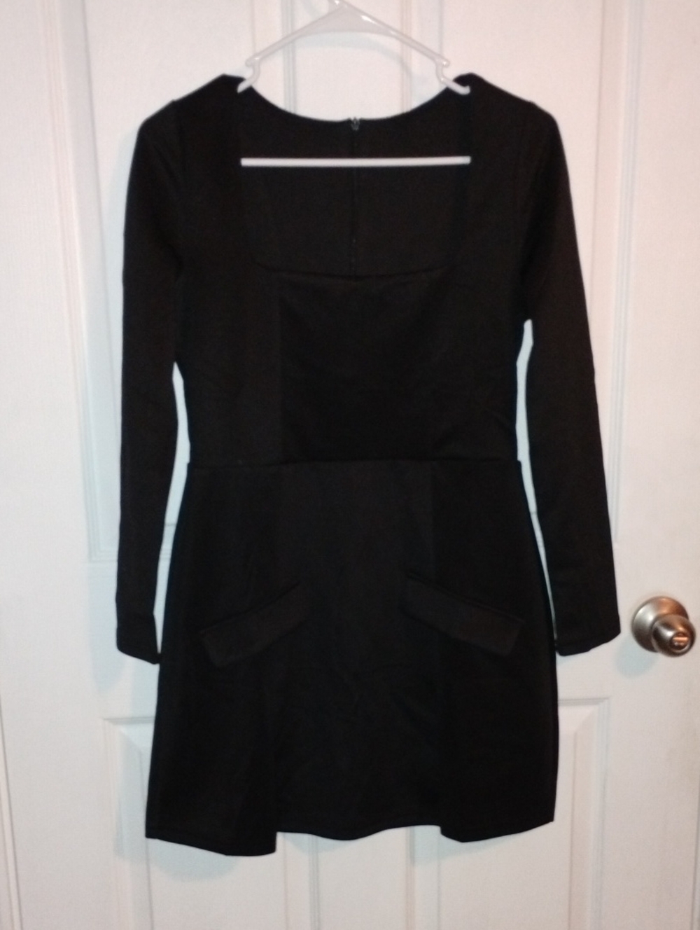 Slim Fitting Long-Sleeve Black Dress